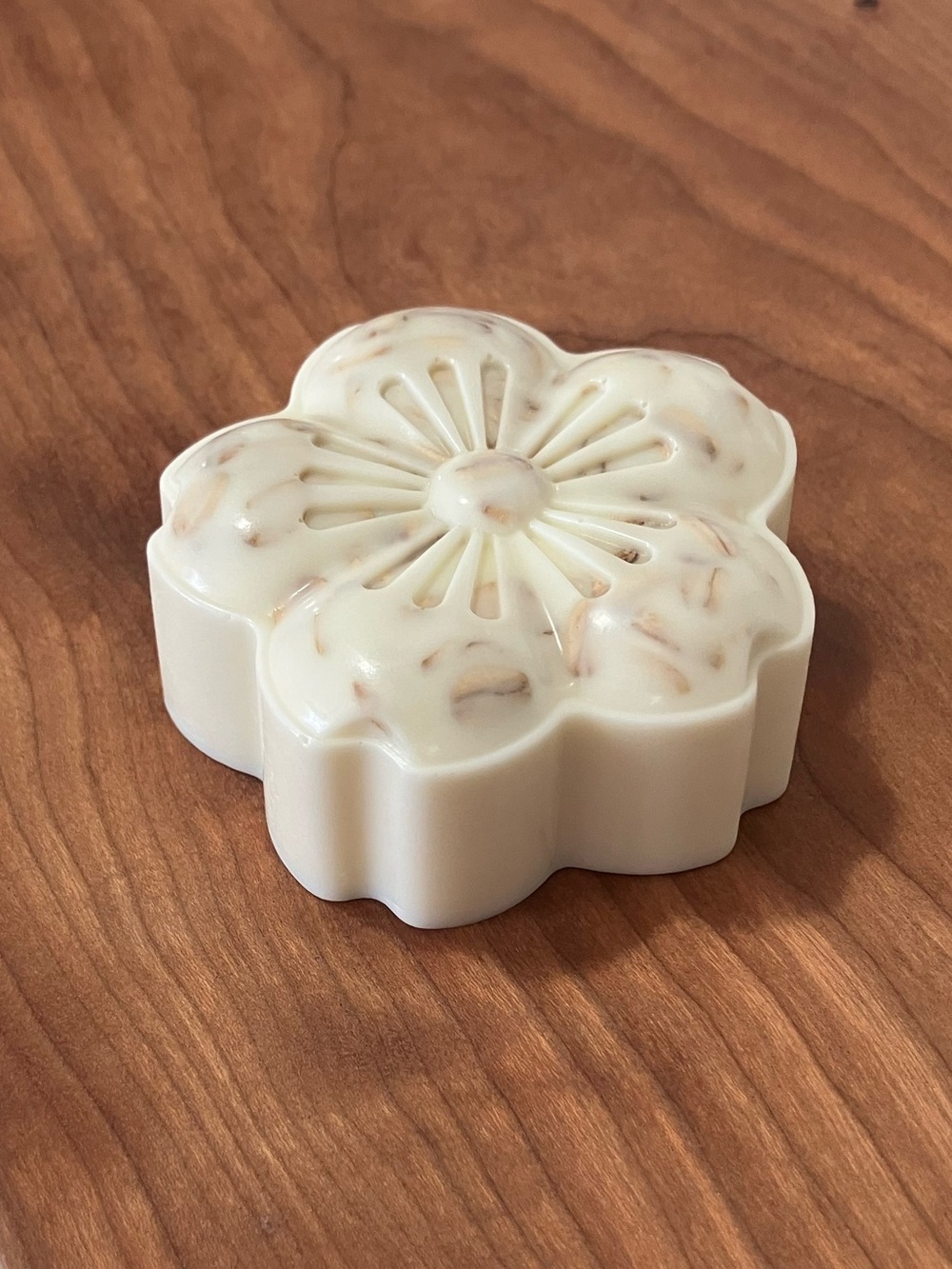 Piña Colada Goats Milk Soap w/ Oatmeal, Handcrafted
